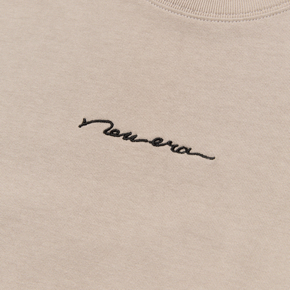 半袖 オーバーサイズド コットン Tシャツ Handwritten Logo ローズグレー - 14410077 - S | NEW ERA ニューエラ公式オンラインストア