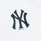 半袖 コットン Tシャツ MLB Apparel World Series ニューヨーク・ヤンキース ホワイト レギュラーフィット - 14121892-S | NEW ERA ニューエラ公式オンラインストア