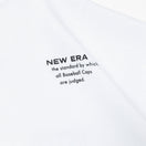 半袖 パフォーマンス Tシャツ Multi Logo ホワイト レギュラーフィット - 14121833-S | NEW ERA ニューエラ公式オンラインストア