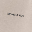 半袖 オーバーサイズド コットン Tシャツ NEW ERA 1920 ローズグレー - 14410058 - S | NEW ERA ニューエラ公式オンラインストア