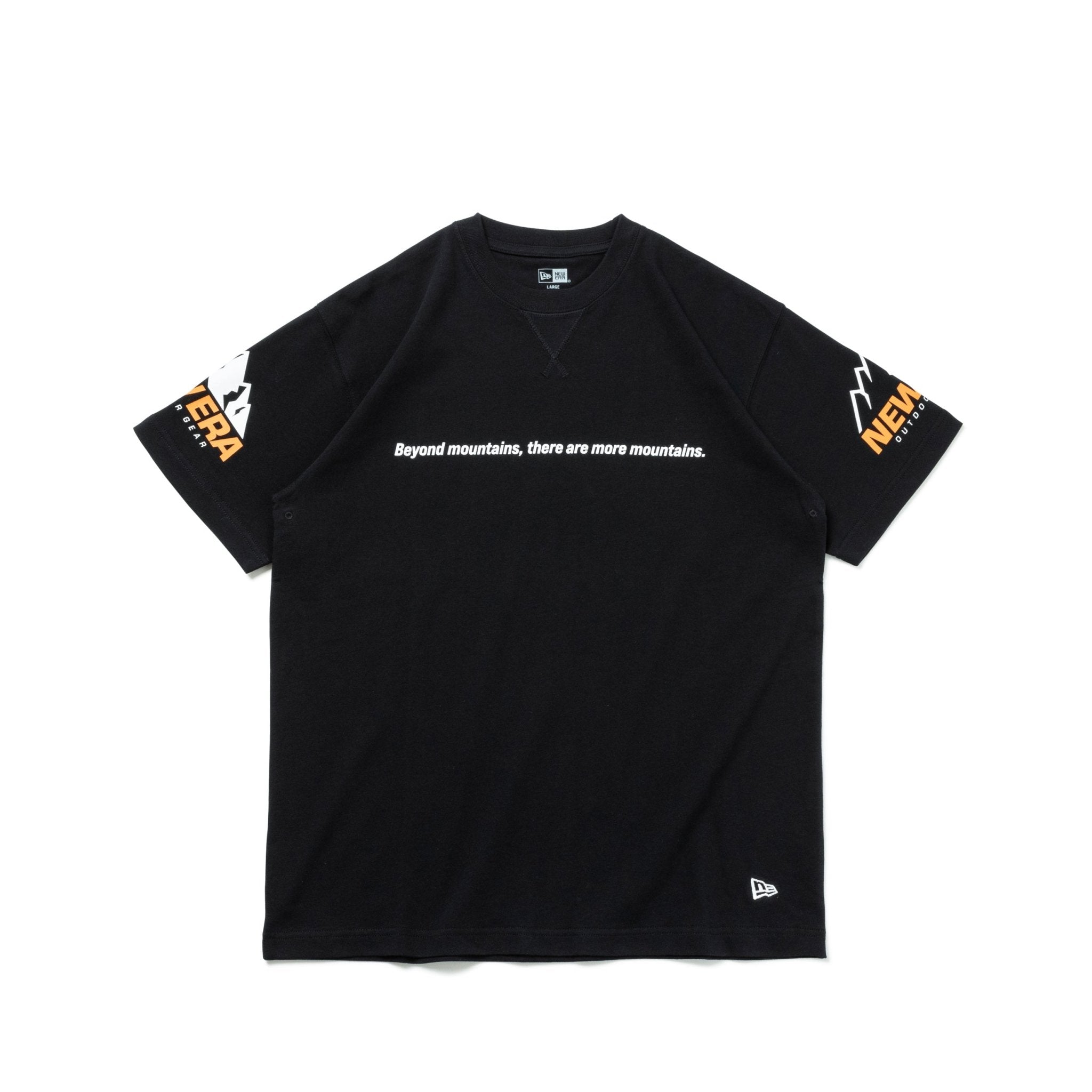 半袖 コットン Tシャツ NEW ERA OUTDOOR GEAR Sleeve Logo ブラック 半袖 コットン Tシャツ NEW ERA OUTDOOR GEAR Sleeve Logo ブラック