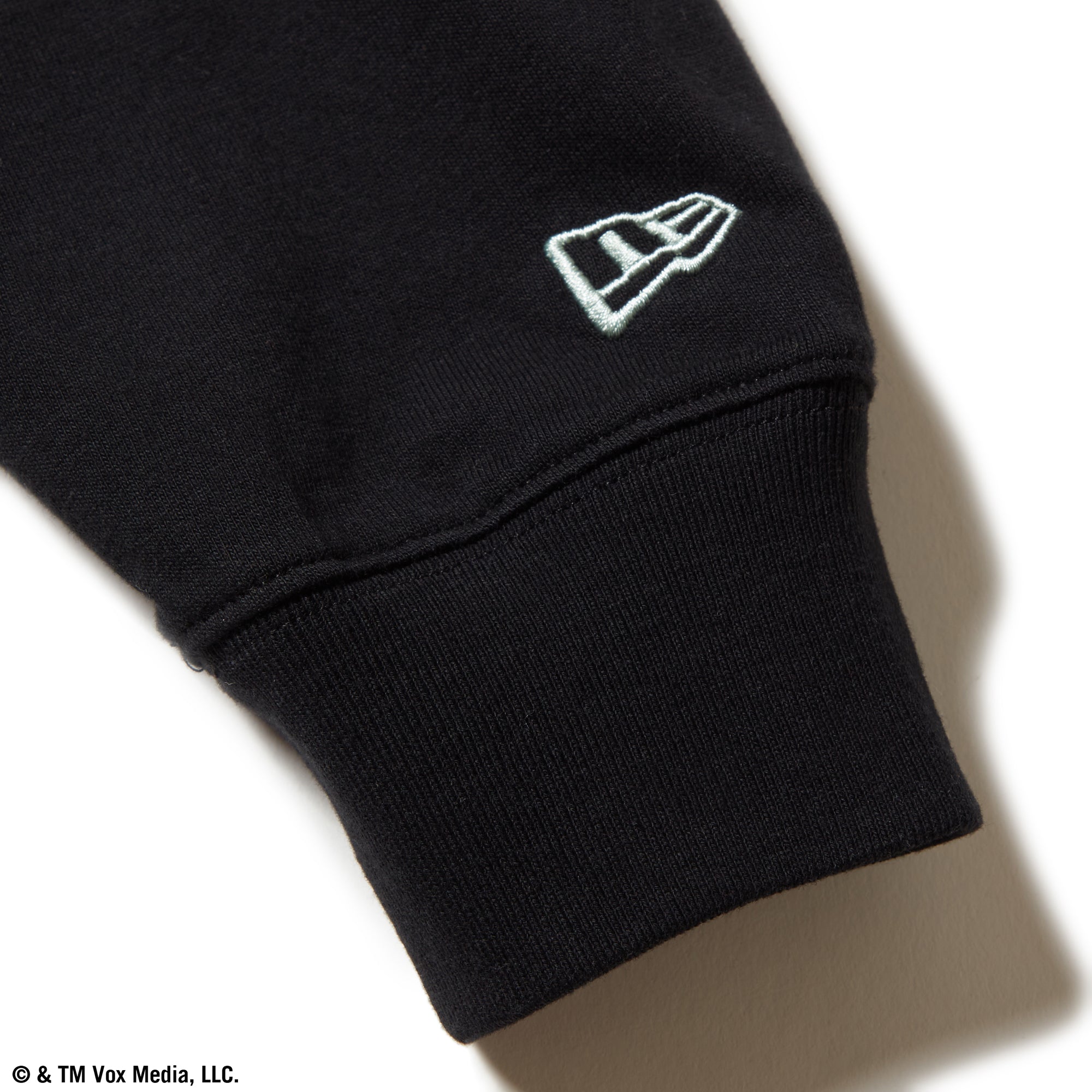 長袖 オーバーサイズド コットン Tシャツ New York Magazine ブラック × シーグラス 3