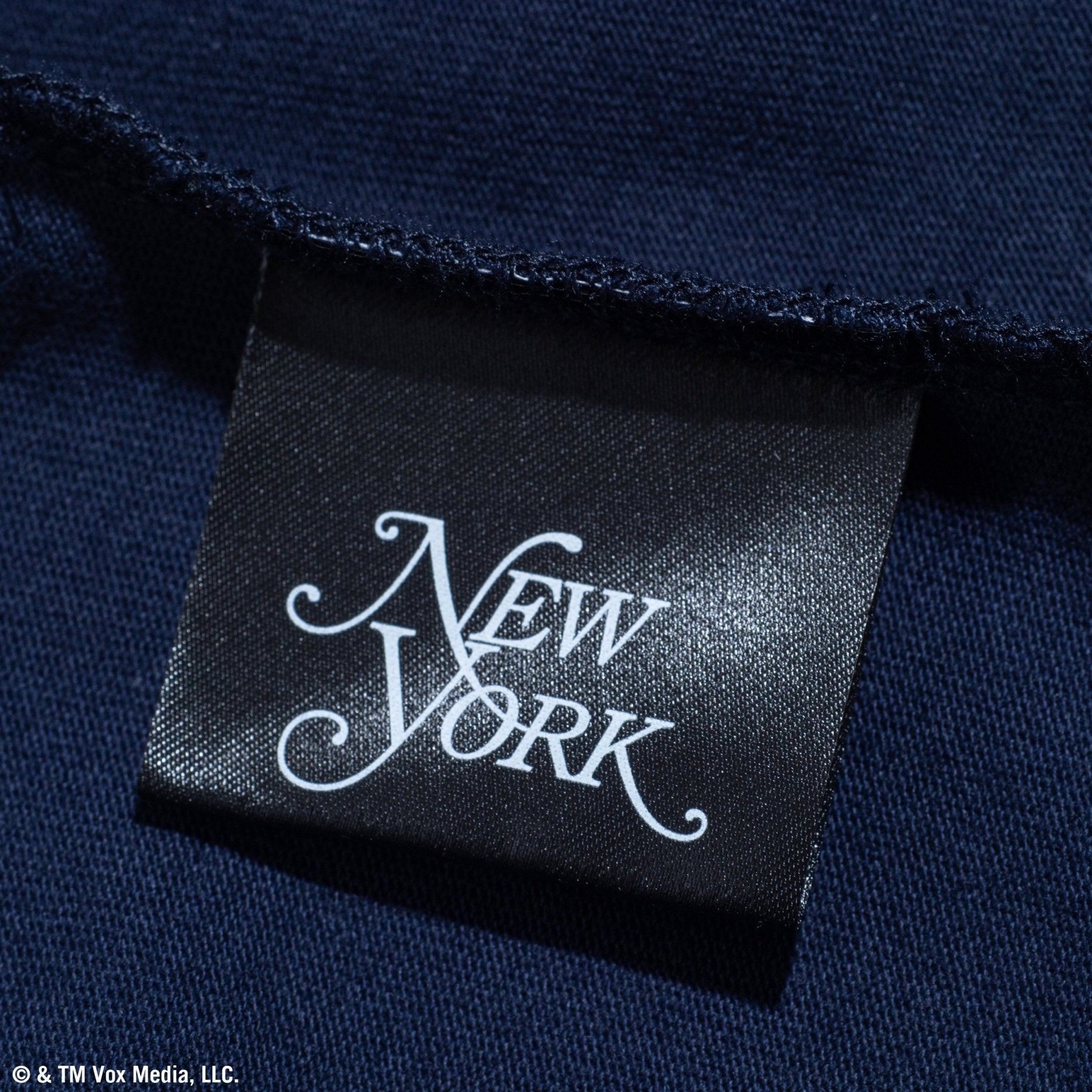 長袖 オーバーサイズド コットン Tシャツ New York Magazine APPLE ネイビー 8