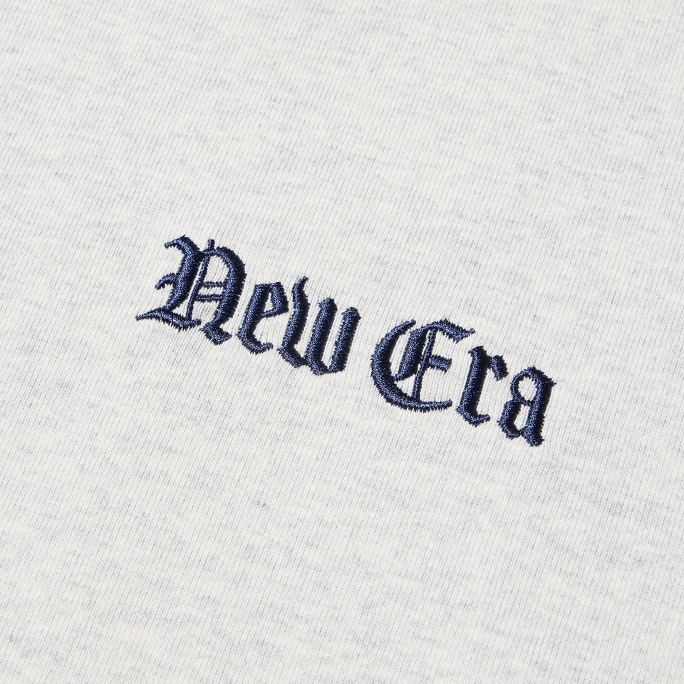 長袖 オーバーサイズド ヘビーウェイト コットン Tシャツ Old English ライトグレー - 14682685 - S | NEW ERA ニューエラ公式オンラインストア