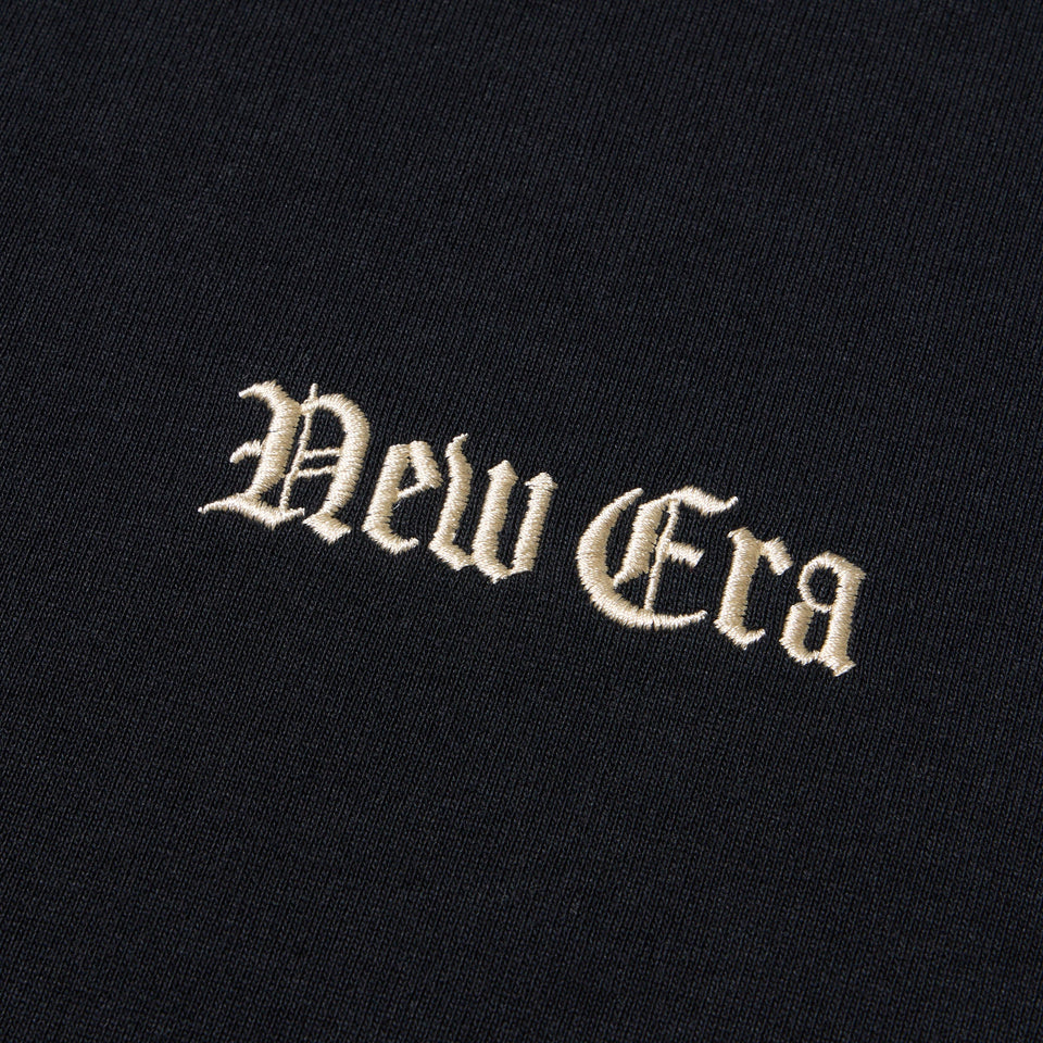 長袖 オーバーサイズド ヘビーウェイト コットン Tシャツ Old English ブラック - 14682686 - S | NEW ERA ニューエラ公式オンラインストア