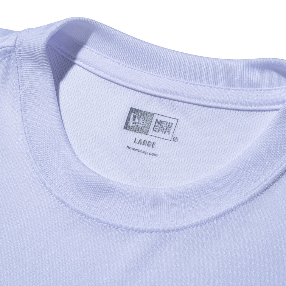 半袖 テック Tシャツ フラッグロゴ ウッドランドカモ ホワイト レギュラーフィット【Performance Apparel】 - 14666295 - S | NEW ERA ニューエラ公式オンラインストア