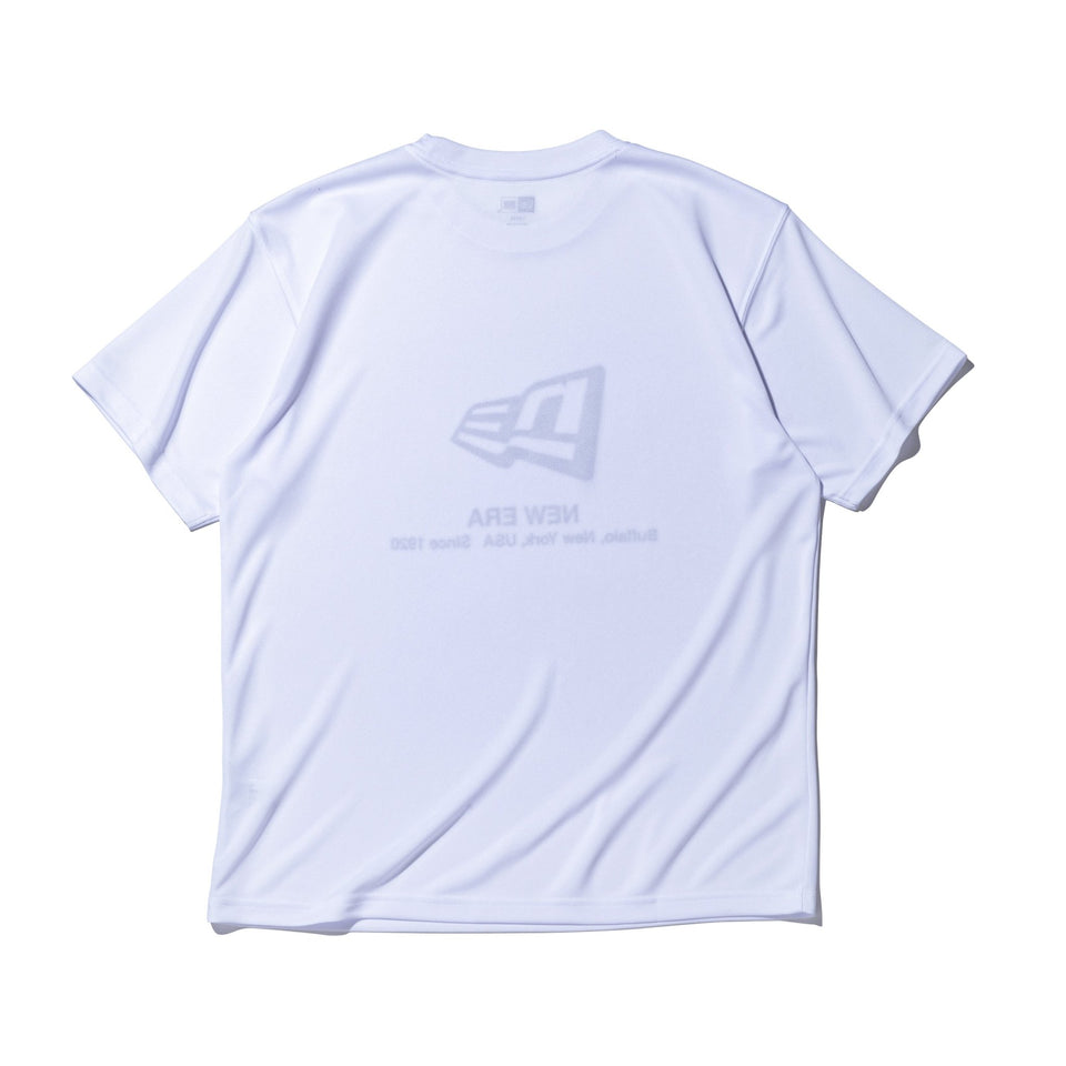 半袖 テック Tシャツ フラッグロゴ ウッドランドカモ ホワイト レギュラーフィット【Performance Apparel】 - 14666295 - S | NEW ERA ニューエラ公式オンラインストア