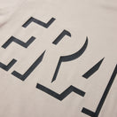 長袖 オーバーサイズド パフォーマンス Tシャツ Shadow Logo ストーン【 Performance Apparel 】 - 14312829 - S | NEW ERA ニューエラ公式オンラインストア