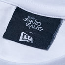 オーバーサイズド コットン Tシャツ SQUID GAME イカゲーム フラッグロゴ ストーン - 14733205 - S | NEW ERA ニューエラ公式オンラインストア