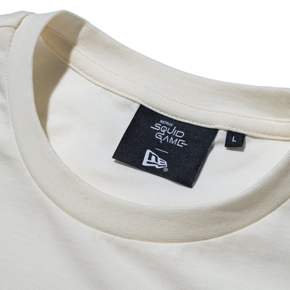 オーバーサイズド コットン Tシャツ SQUID GAME イカゲーム オールドロゴ オフホワイト - 14733207 - S | NEW ERA ニューエラ公式オンラインストア