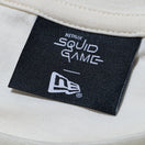 オーバーサイズド コットン Tシャツ SQUID GAME イカゲーム オールドロゴ オフホワイト - 14733207 - S | NEW ERA ニューエラ公式オンラインストア