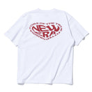 半袖 コットン Tシャツ St. Valentine's Day ホワイト レギュラーフィット - 14490434 - S | NEW ERA ニューエラ公式オンラインストア
