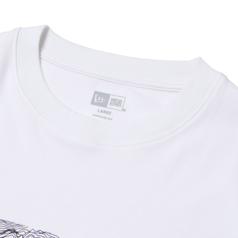 長袖 オーバーサイズド ウォーム Tシャツ Topographic Surface ホワイト | アウトドア - 14668842 - S | NEW ERA ニューエラ公式オンラインストア