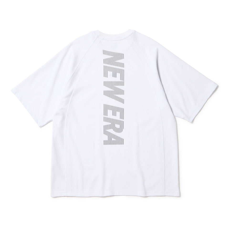 半袖 オーバーサイズド パフォーマンス Tシャツ Vertical Logo ホワイト | パフォーマンスアパレル - 14674804 - S | NEW ERA ニューエラ公式オンラインストア