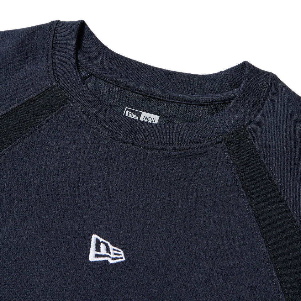 半袖 オーバーサイズド パフォーマンス Tシャツ Vertical Logo ネイビー | パフォーマンスアパレル - 14674805 - S | NEW ERA ニューエラ公式オンラインストア