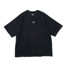 半袖 オーバーサイズド パフォーマンス Tシャツ Vertical Logo ブラック | パフォーマンスアパレル - 14674806 - S | NEW ERA ニューエラ公式オンラインストア