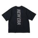 半袖 オーバーサイズド パフォーマンス Tシャツ Vertical Logo ブラック | パフォーマンスアパレル - 14674806 - S | NEW ERA ニューエラ公式オンラインストア