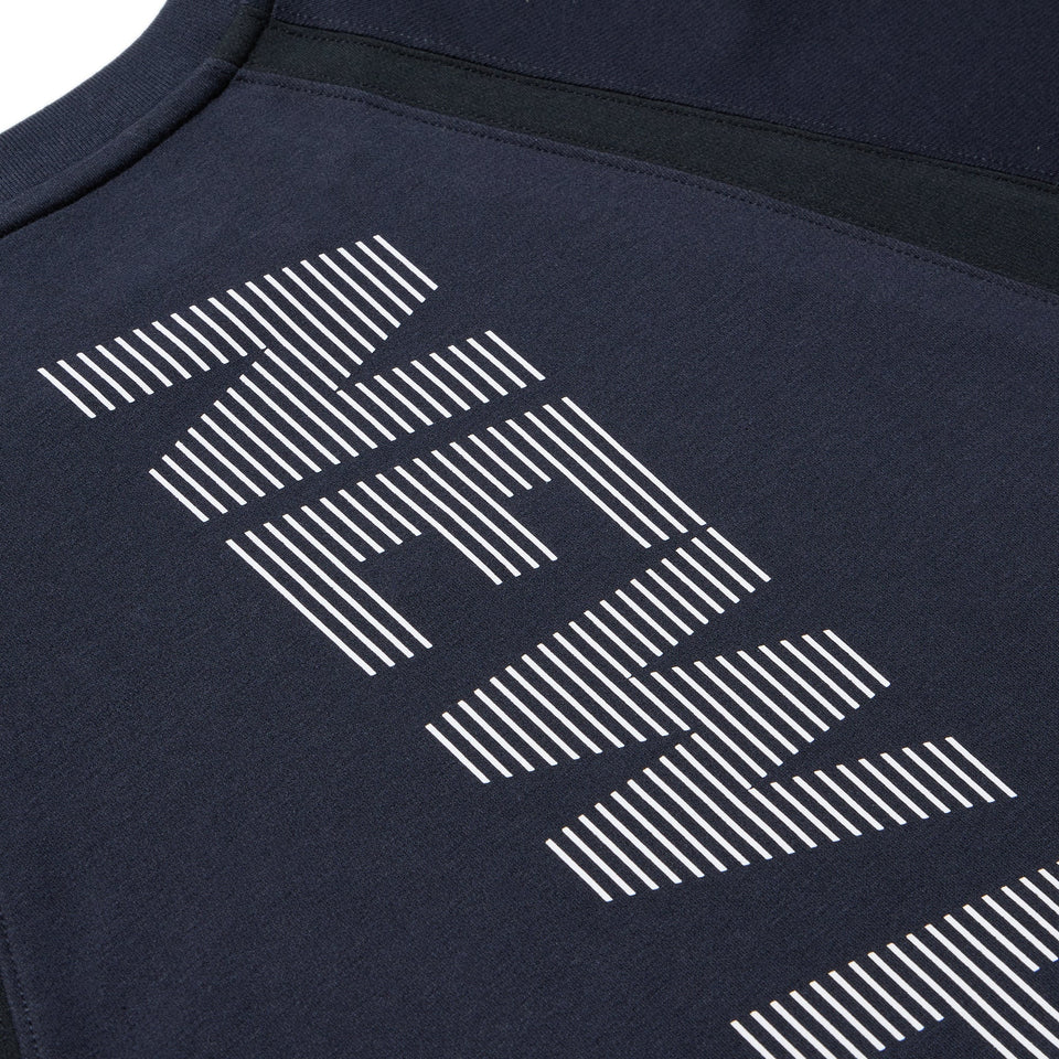 長袖 オーバーサイズド パフォーマンス Tシャツ Vertical Logo ネイビー | パフォーマンスアパレル - 14674828 - S | NEW ERA ニューエラ公式オンラインストア