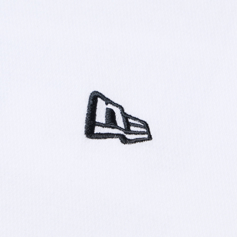 長袖 オーバーサイズド パフォーマンス Tシャツ Vertical Logo ホワイト | パフォーマンスアパレル - 14674829 - S | NEW ERA ニューエラ公式オンラインストア