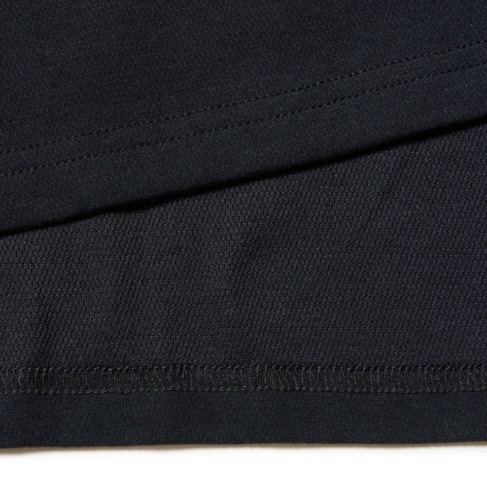 長袖 オーバーサイズド パフォーマンス Tシャツ Vertical Logo ブラック | パフォーマンスアパレル - 14674830 - S | NEW ERA ニューエラ公式オンラインストア