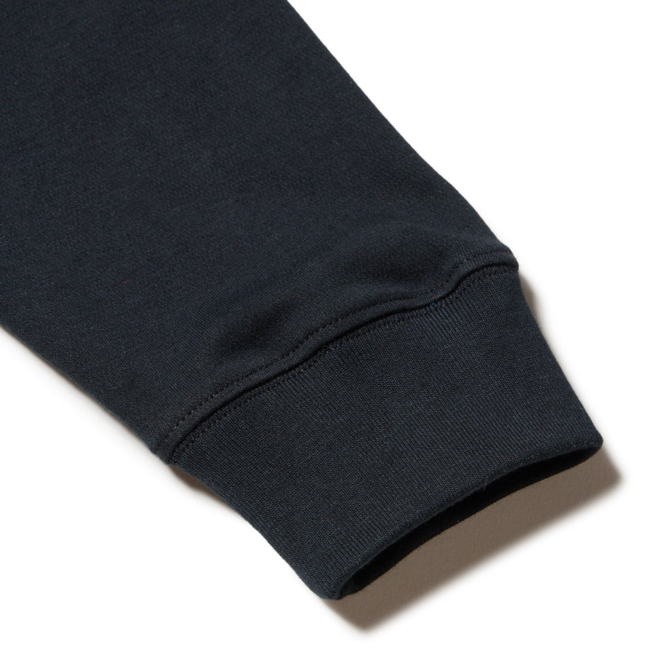 長袖 オーバーサイズド パフォーマンス Tシャツ Vertical Logo ブラック | パフォーマンスアパレル - 14674830 - S | NEW ERA ニューエラ公式オンラインストア