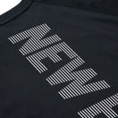 長袖 オーバーサイズド パフォーマンス Tシャツ Vertical Logo ブラック | パフォーマンスアパレル - 14674830 - S | NEW ERA ニューエラ公式オンラインストア