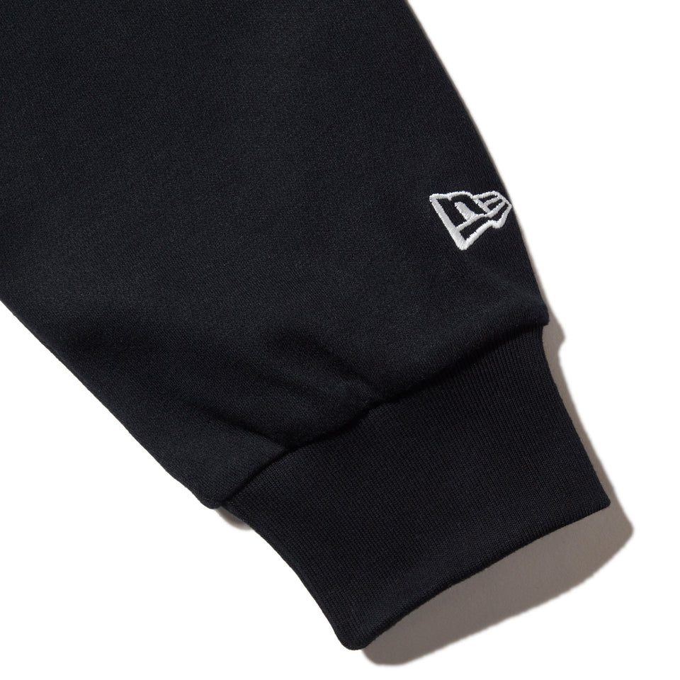 長袖 パフォーマンス Tシャツ Wordmark Logo ブラック レギュラーフィット - 14324675 - S | NEW ERA ニューエラ公式オンラインストア