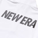 半袖 オーバーサイズド パフォーマンス ハーフジップ Tシャツ Wordmark ホワイト【Performance Apparel】 - 14410158 - S | NEW ERA ニューエラ公式オンラインストア