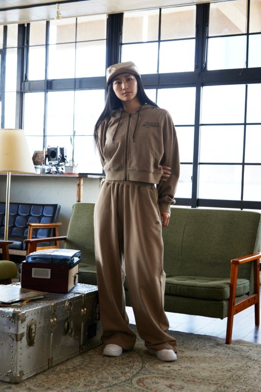 Women's クロップド スウェット フルジップフーディー ミルクティー - 14324611 - S | NEW ERA ニューエラ公式オンラインストア