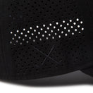 【ゴルフ】Women's 9TWENTY ロングバイザー Laser Perforated ミニ ボックスロゴ ブラック - 14391250 - SM | NEW ERA ニューエラ公式オンラインストア