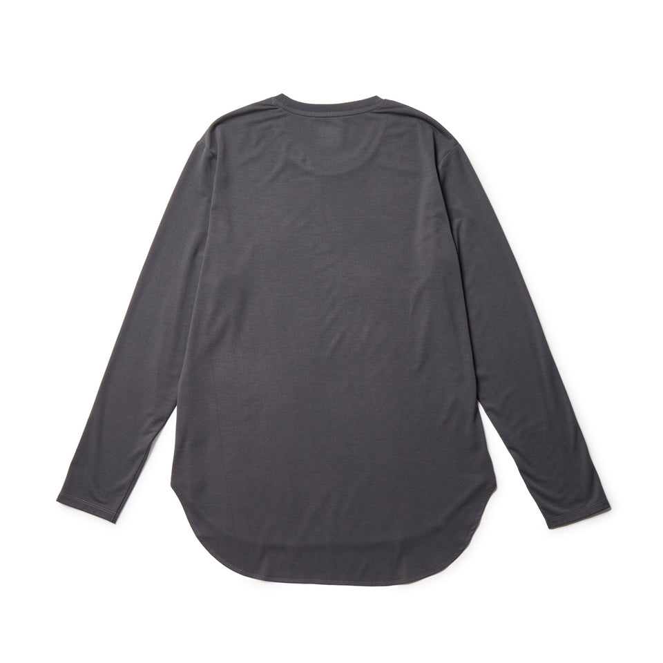 Women's 長袖 ラウンドヘム Tシャツ チャコールグレー | パフォーマンスアパレル - 14674721 - S | NEW ERA ニューエラ公式オンラインストア
