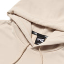 フレンチスリーブ オーバーサイズド ドライスウェット プルオーバーフーディー Wordmark Logo サンドベージュ 【Performance Apparel】 - 14410470 - S | NEW ERA ニューエラ公式オンラインストア