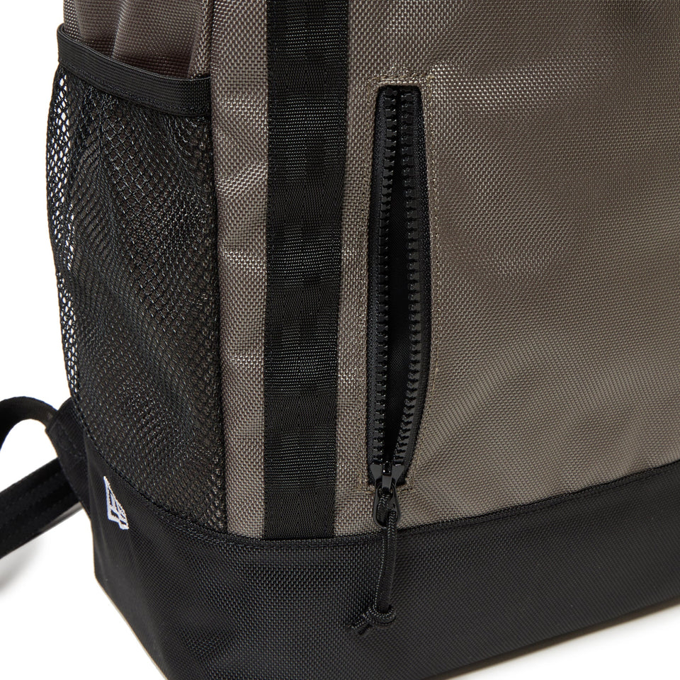 キッズ Youth ボックスパック 15L オリーブ - 14655335 - OSFM | NEW ERA ニューエラ公式オンラインストア