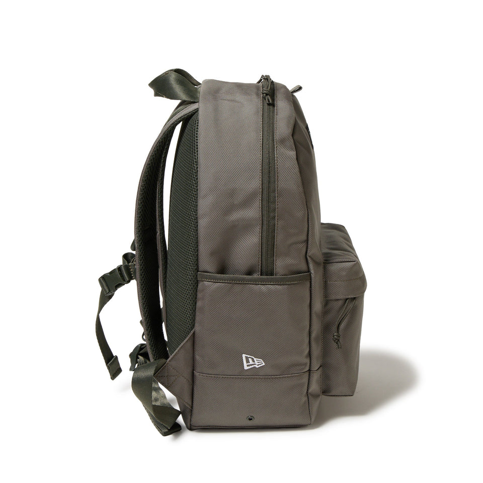 キッズ Youth ライトパック 18L オリーブ - 14655334 - OSFM | NEW ERA ニューエラ公式オンラインストア