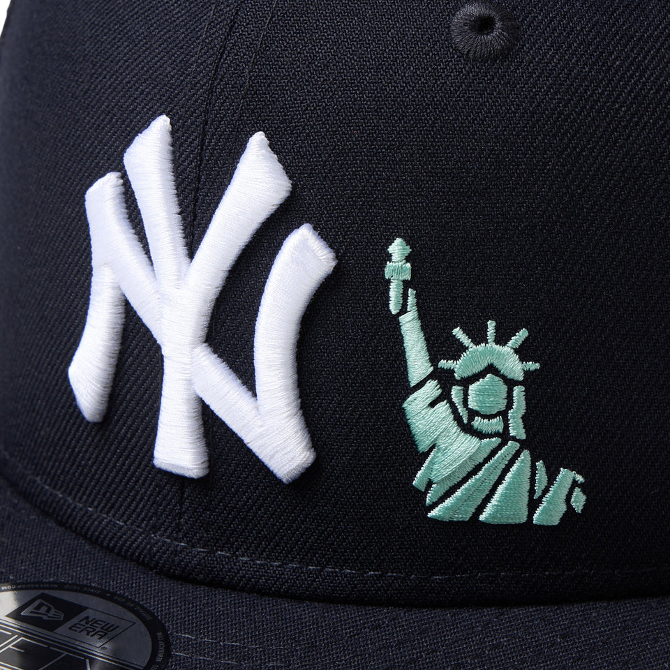 キッズ Youth 9FIFTY 自由の女神 エンブロイダリー ニューヨーク・ヤンキース ネイビー - 14671549-YTH | NEW ERA ニューエラ公式オンラインストア