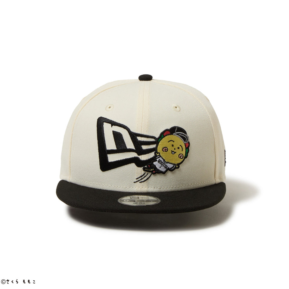 キッズ | Youth 9FIFTY コジコジ COJI - COJI フラッグロゴ クロームホワイト ブラックバイザー - 14693252 - YTH | NEW ERA ニューエラ公式オンラインストア