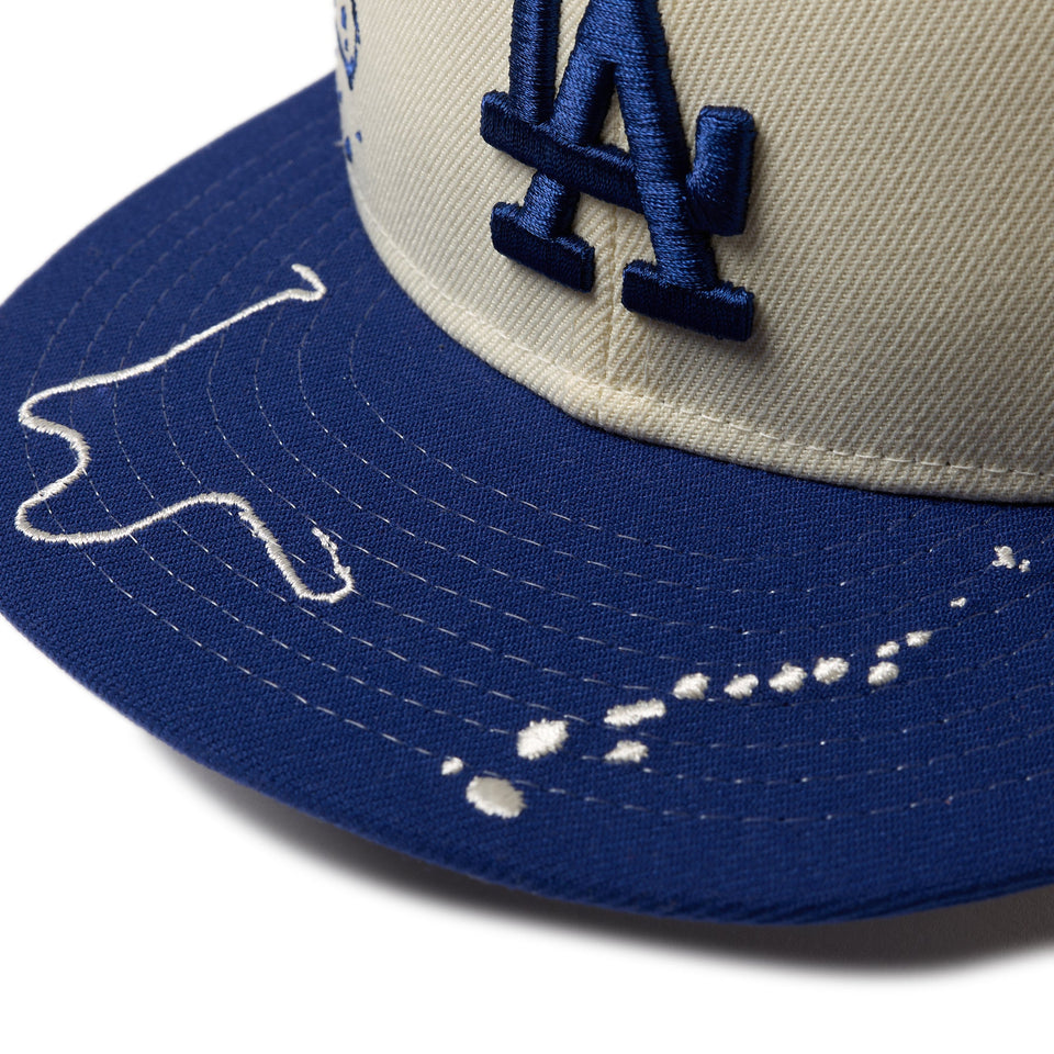 キッズ Youth 9FIFTY Dripping ロサンゼルス・ドジャース クロームホワイト ダークロイヤルバイザー - 14671560 - YTH | NEW ERA ニューエラ公式オンラインストア