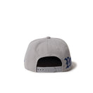 キッズ Youth 9FIFTY Essential オールドイングリッシュロゴ グレー ダークロイヤルバイザー - 14671558 - YTH | NEW ERA ニューエラ公式オンラインストア