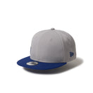 キッズ Youth 9FIFTY Essential オールドイングリッシュロゴ グレー ダークロイヤルバイザー - 14671558 - YTH | NEW ERA ニューエラ公式オンラインストア