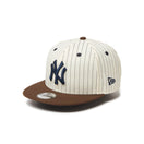 Youth 9FIFTY Pinstripe ニューヨーク・ヤンキース クローム ブラウンバイザー - 14325146 - YTH | NEW ERA ニューエラ公式オンラインストア