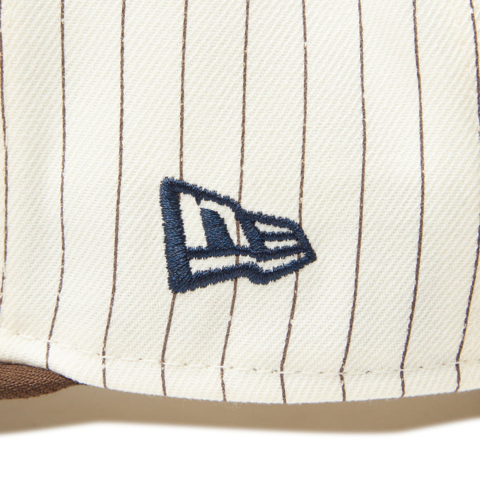 Youth 9FIFTY Pinstripe ニューヨーク・ヤンキース クローム ブラウンバイザー - 14325146 - YTH | NEW ERA ニューエラ公式オンラインストア