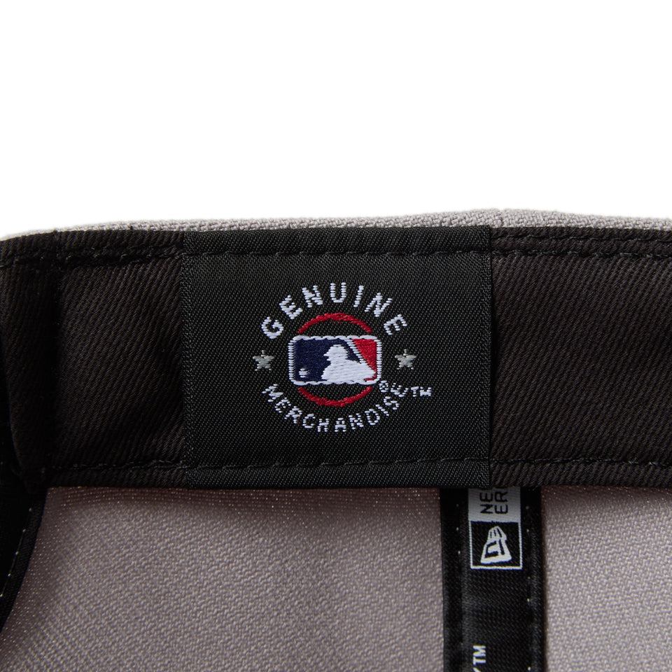 キッズ Youth 9FORTY 2 - Tone ニューヨーク・ヤンキース グレー ネイビーバイザー - 14671599 - YTH | NEW ERA ニューエラ公式オンラインストア