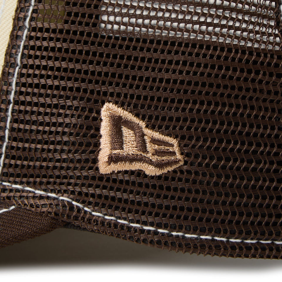 キッズ Youth 9FORTY A - Frame トラッカー Archive Mix Logo クロームホワイト/ウォルナット - 14671584 - YTH | NEW ERA ニューエラ公式オンラインストア