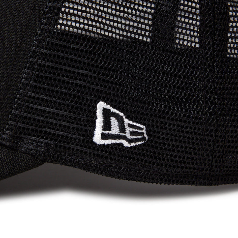 キッズ Youth 9FORTY A - Frame トラッカー College Logo ブラック - 14392035 - YTH | NEW ERA ニューエラ公式オンラインストア