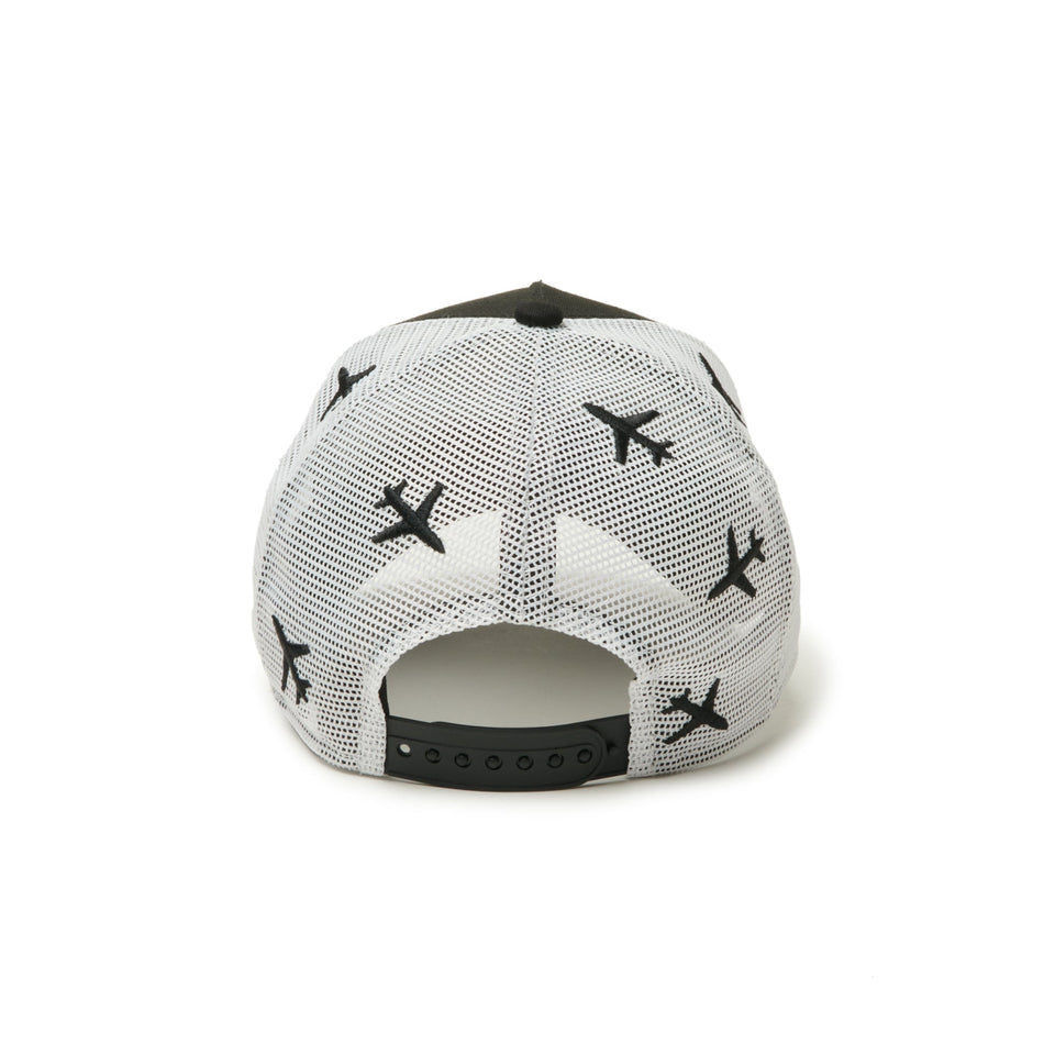 キッズ Youth 9FORTY A - Frame トラッカー Mesh Embroidery 飛行機 ブラック/ホワイト - 14392028 - YTH | NEW ERA ニューエラ公式オンラインストア