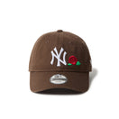 キッズ Youth 9TWENTY ローズ エンブロイダリー ニューヨーク･ヤンキース ウォルナット - 14671551-YTH | NEW ERA ニューエラ公式オンラインストア