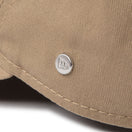 キッズ Youth 9TWENTY Flag & Wordmark ブリティッシュカーキ - 14392079 - YTH | NEW ERA ニューエラ公式オンラインストア