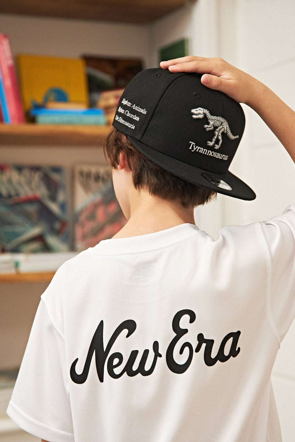 Youth 半袖 テック Tシャツ Classic Logo ホワイト - 14111848-130 | NEW ERA ニューエラ公式オンラインストア