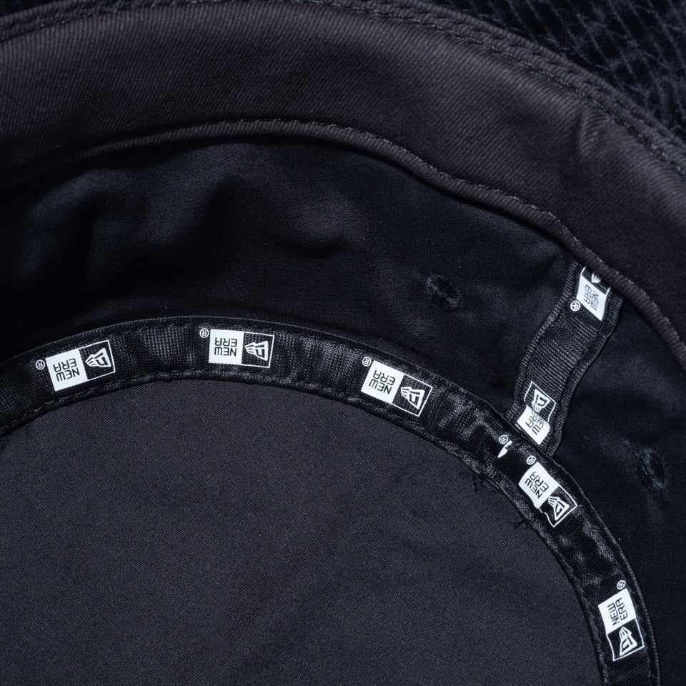 バケット01 Corduroy コーデュロイ Metal Flag ブラック - 13750949-SM | NEW ERA ニューエラ公式オンラインストア