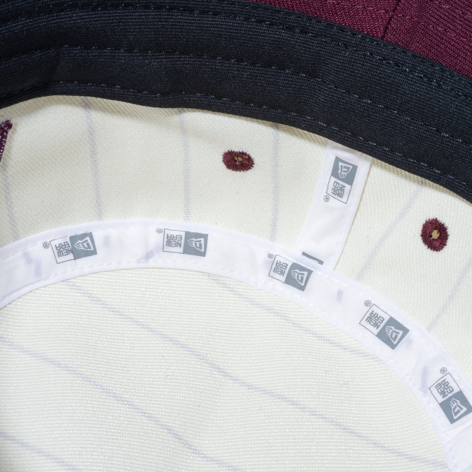 【ゴルフ】 バケット01 Pin Stripe クロームホワイト マルーンブリム - 13762921-SM | NEW ERA ニューエラ公式オンラインストア